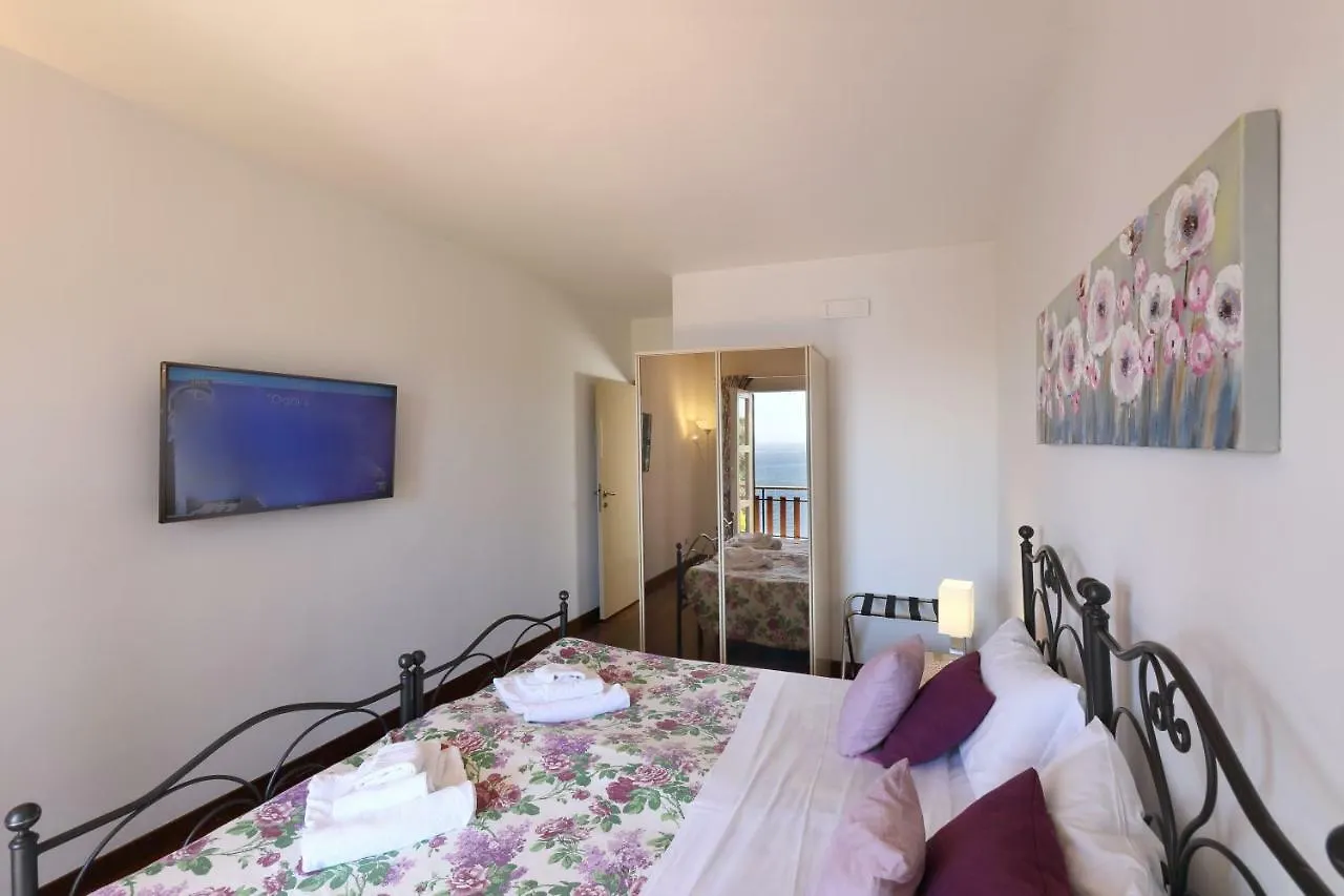 تاورمينا Villa Vittoria إيطاليا