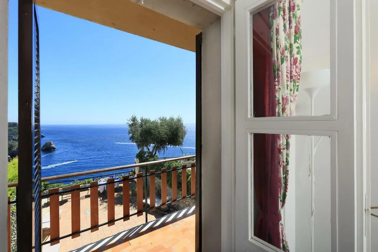 تاورمينا Villa Vittoria